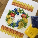 Рушник спас вінок з фруктами